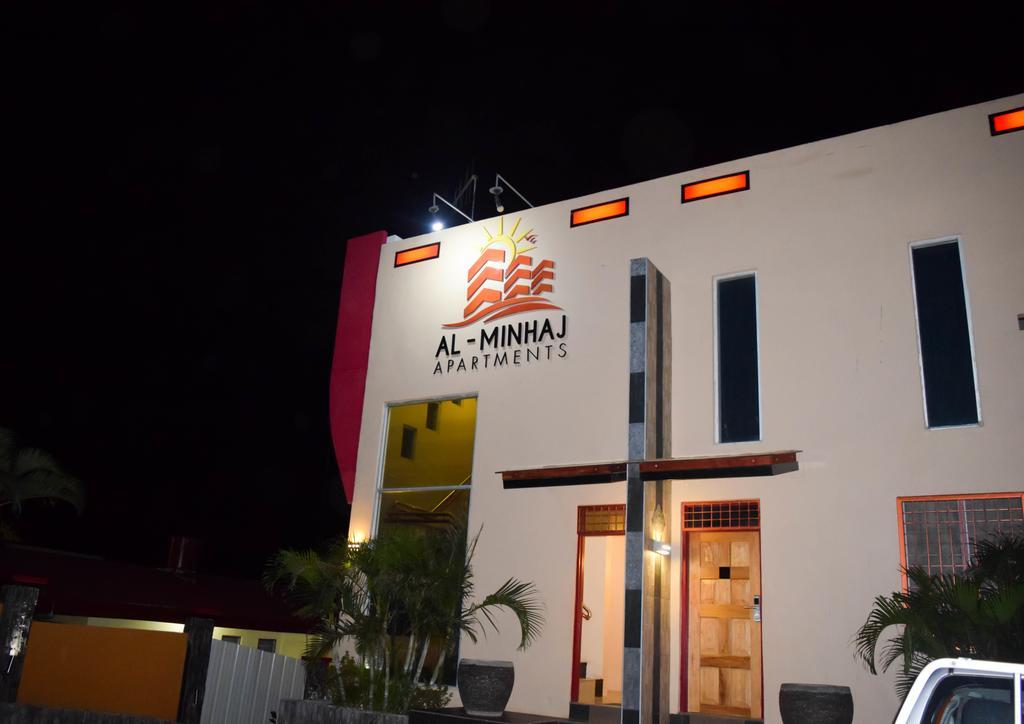 Al - Minhaj Service Apartments Nadi Luaran gambar