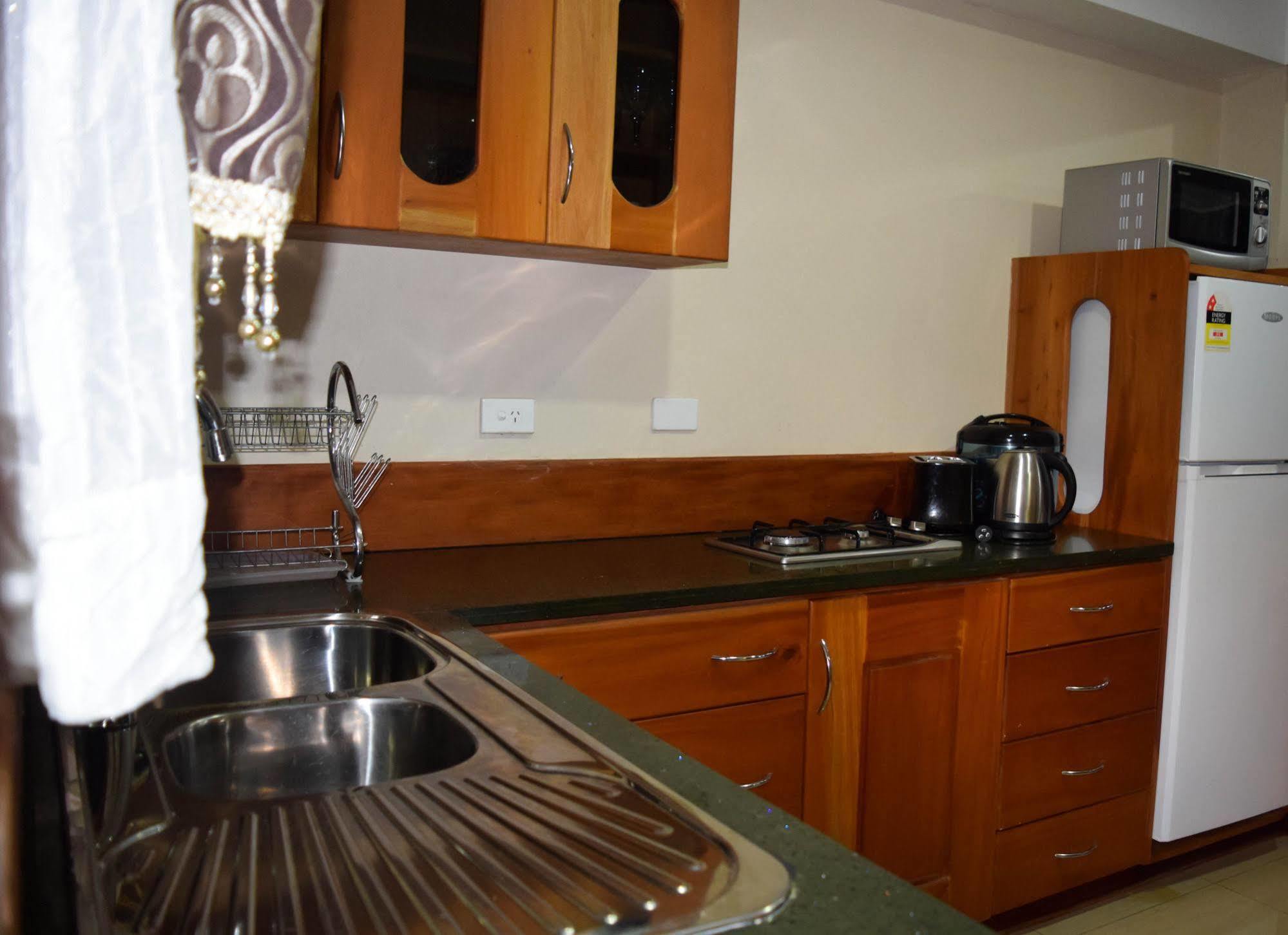 Al - Minhaj Service Apartments Nadi Luaran gambar