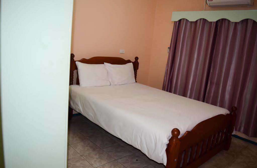 Al - Minhaj Service Apartments Nadi Luaran gambar