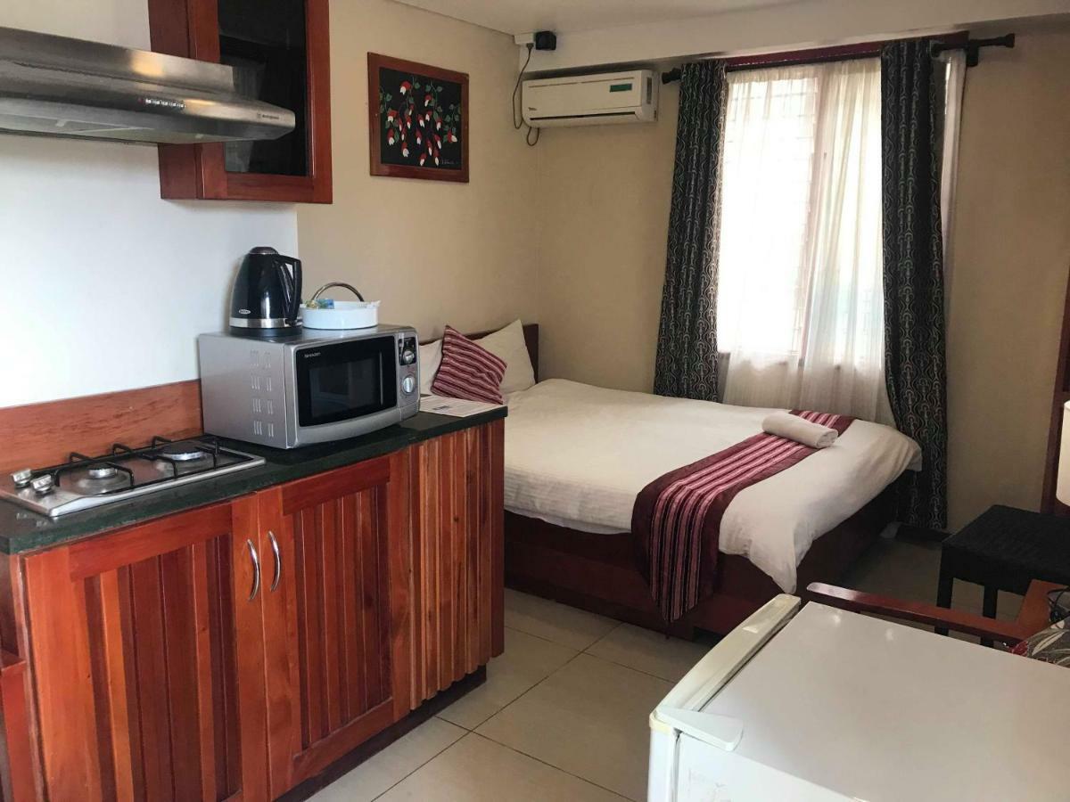 Al - Minhaj Service Apartments Nadi Luaran gambar