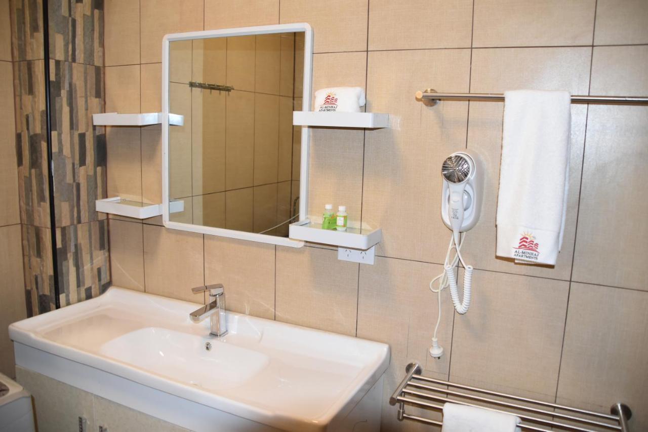 Al - Minhaj Service Apartments Nadi Luaran gambar